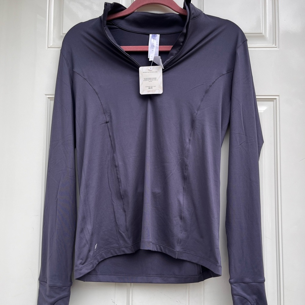 NWT Fabletics half zip, mid layer, long sleeve, size medium brand new w.tag